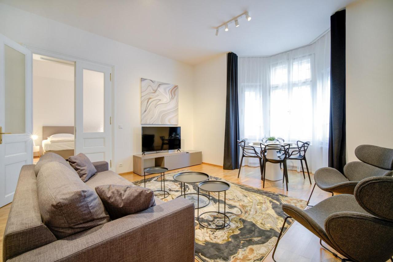 Bishop Apartments Брно Экстерьер фото