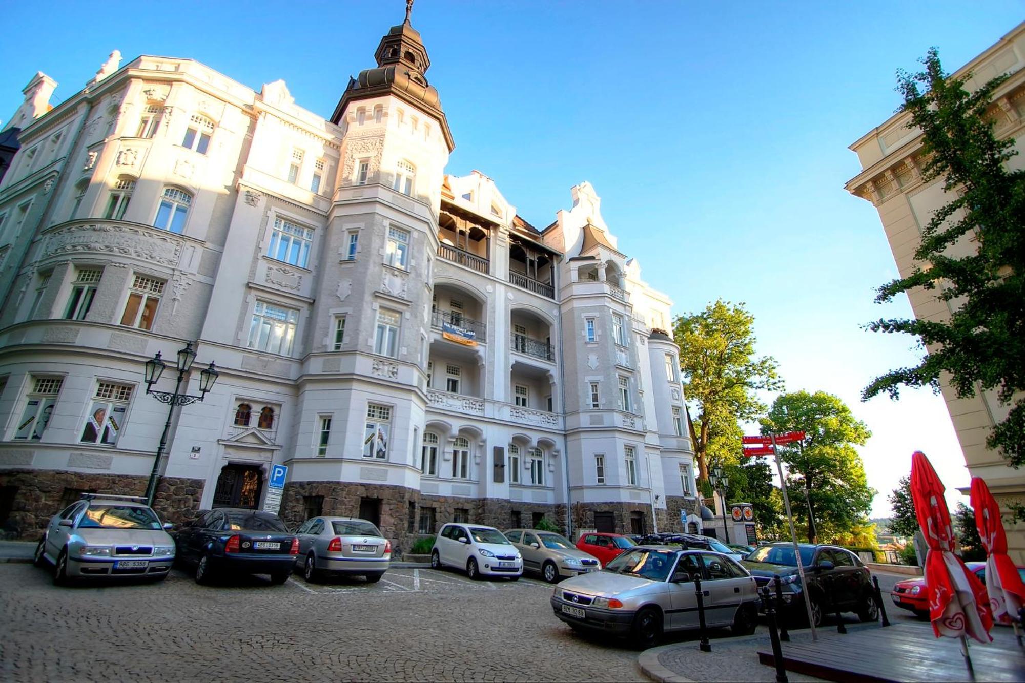 Bishop Apartments Брно Экстерьер фото