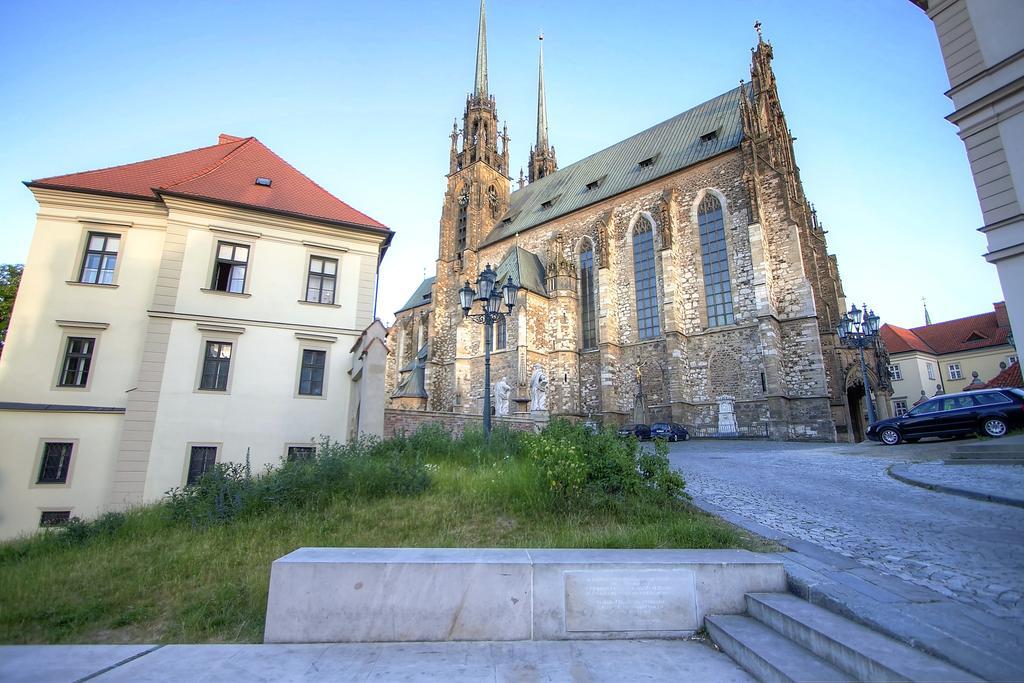 Bishop Apartments Брно Экстерьер фото