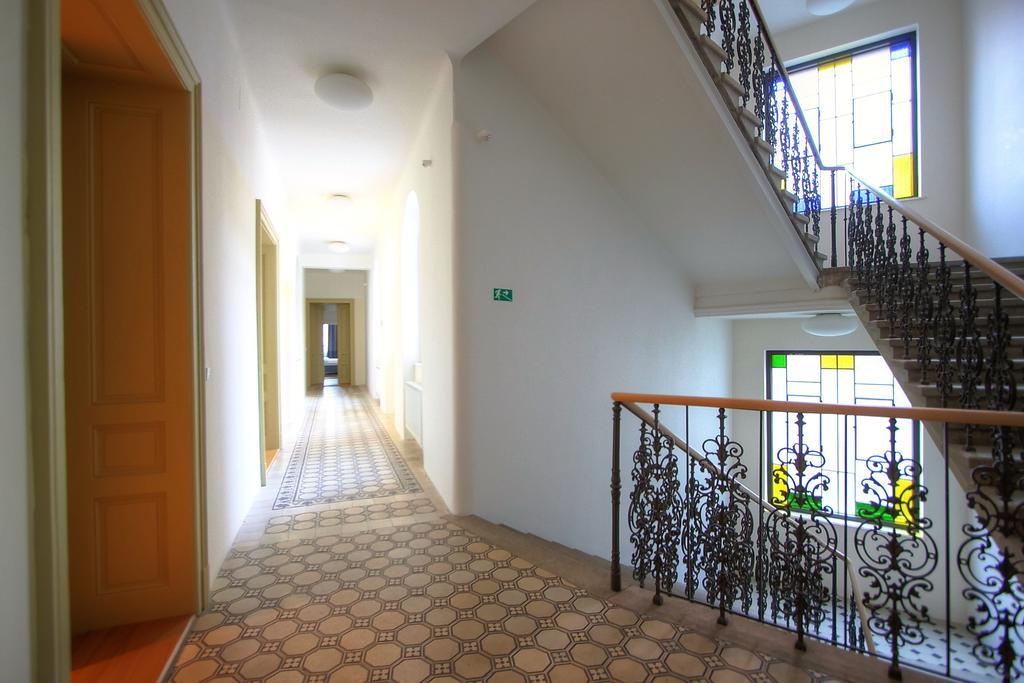 Bishop Apartments Брно Экстерьер фото