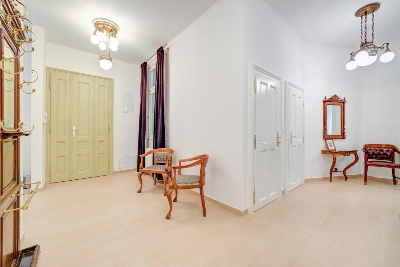 Bishop Apartments Брно Экстерьер фото